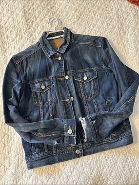 ✨ 3 for $30 ✨ AEO Jean Jacket